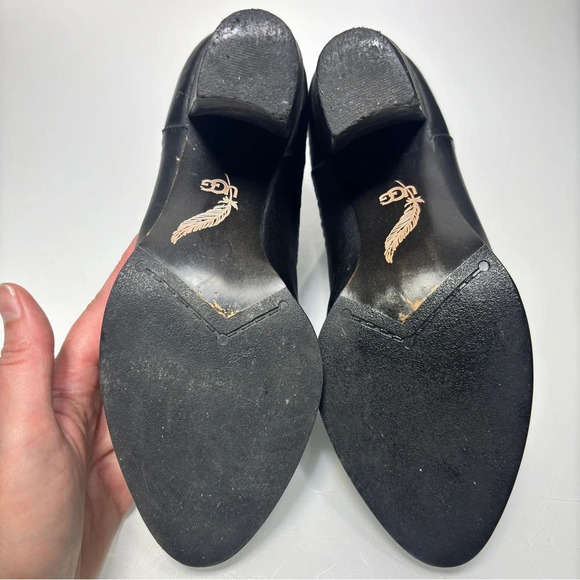 UGG Charlotte Black Leather Back Zip Stacked Heel Western Booties Size 5.5 - Picture 9 of 12